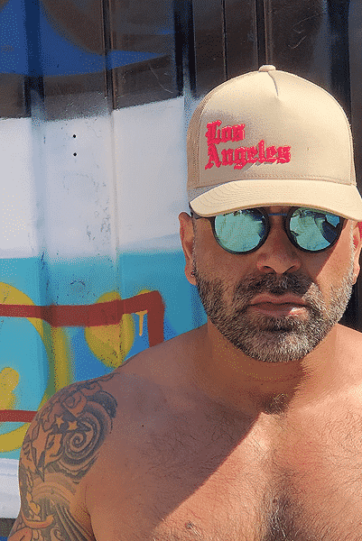 72 Degrees LA Trucker